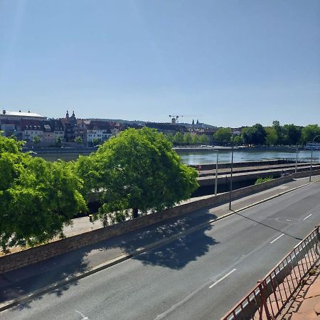 Stilvolle Wohnung Direkt In Der City Вюрцбург Экстерьер фото